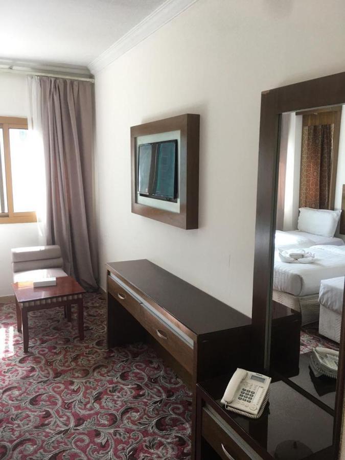 Sky View Hotel, Madinah Medyna Zewnętrze zdjęcie
