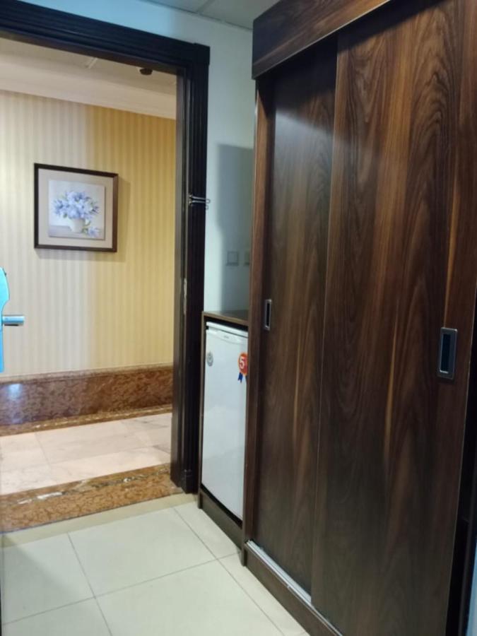 Sky View Hotel, Madinah Medyna Zewnętrze zdjęcie