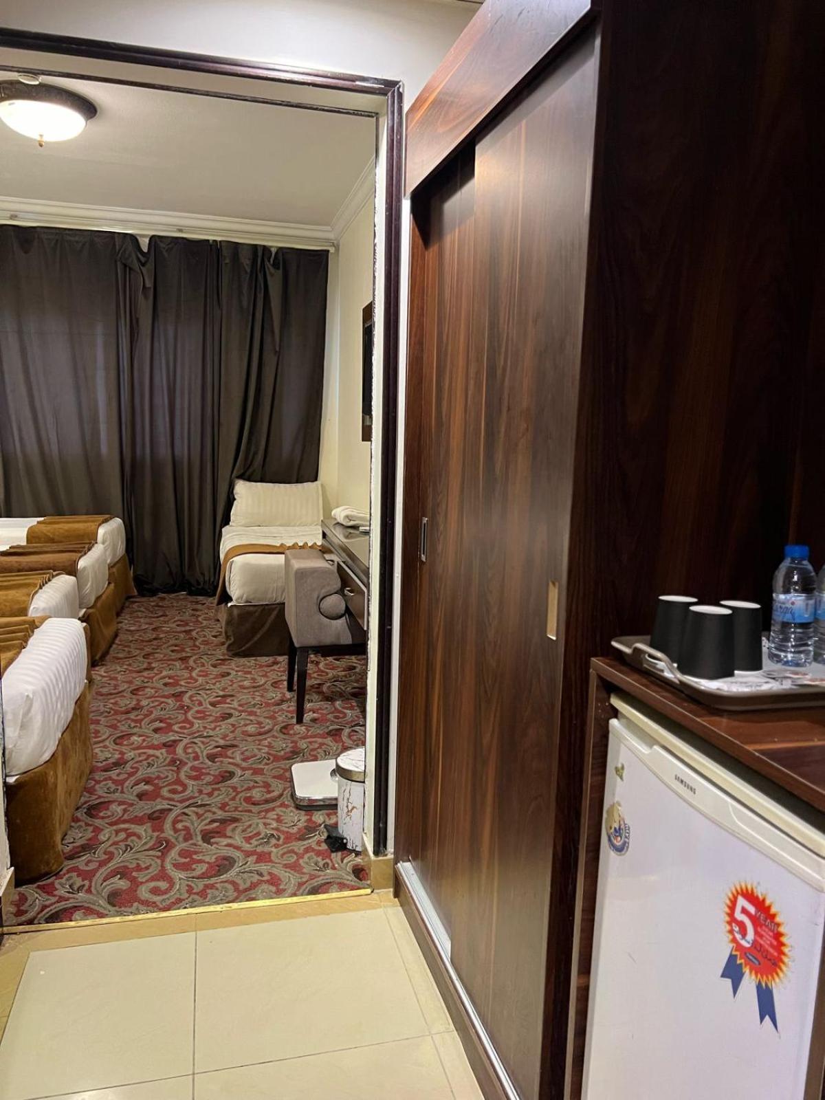 Sky View Hotel, Madinah Medyna Zewnętrze zdjęcie